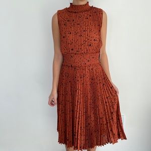 NWT Nanette Lepore smock neck & waist accordion pleated midi dress